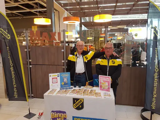 Vill Ni träffa Gert & Gerth så kom ner till Maxi och köp lotter av dem.